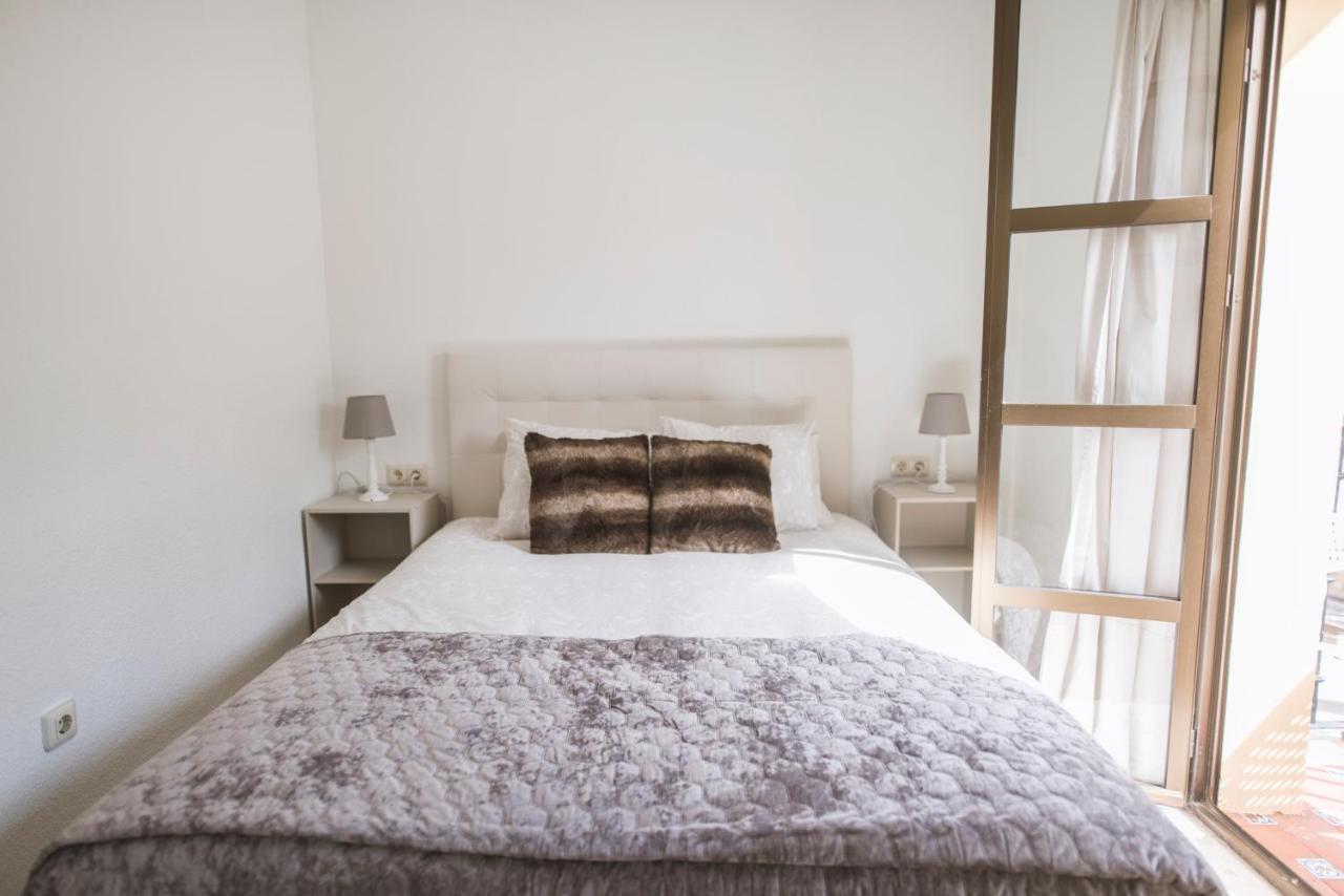 Plaza De La Laguna By Dulce Apartment *