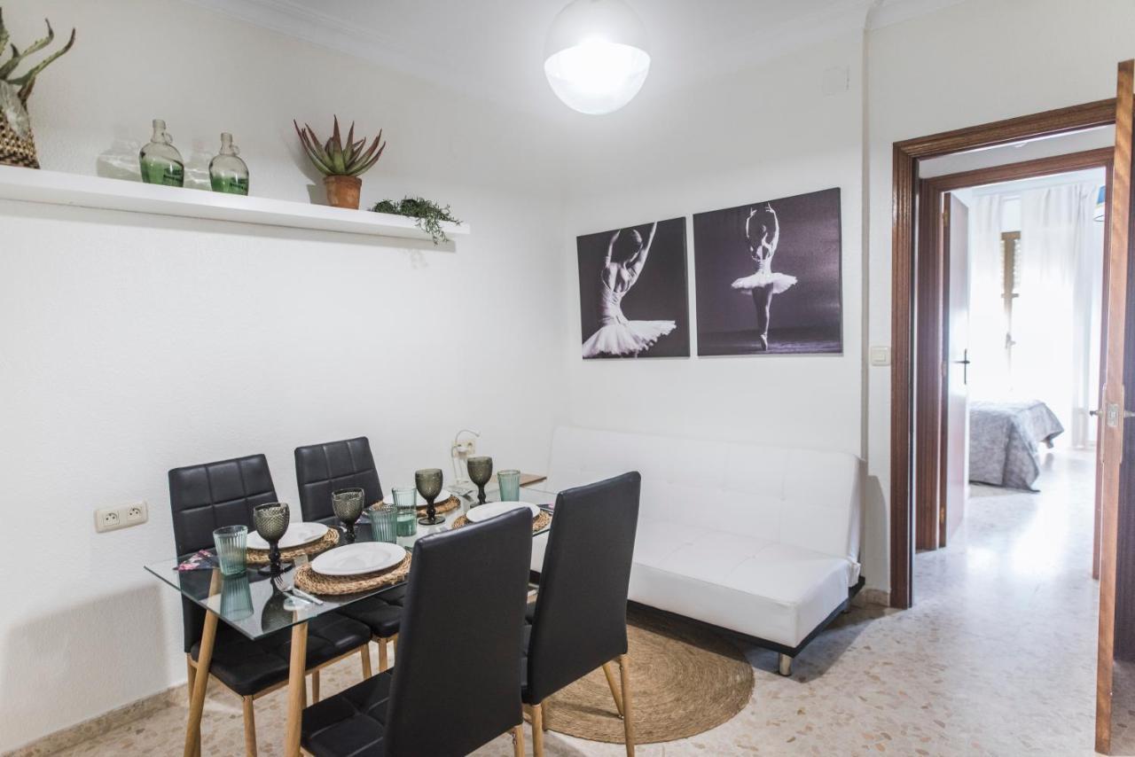 Plaza De La Laguna By Dulce Apartment *
